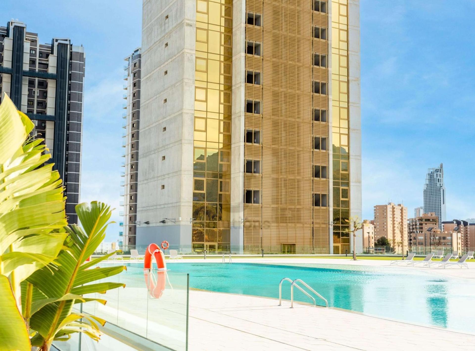 Intempo Sky Apartments 144 بينايدورم المظهر الخارجي الصورة